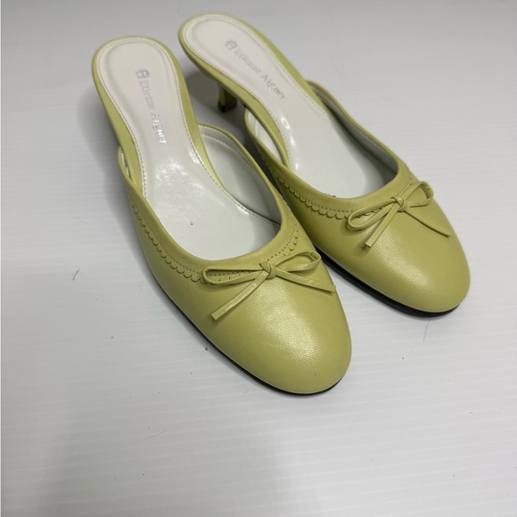 Repetto Shoes - Avanti Women's Yellow Mules